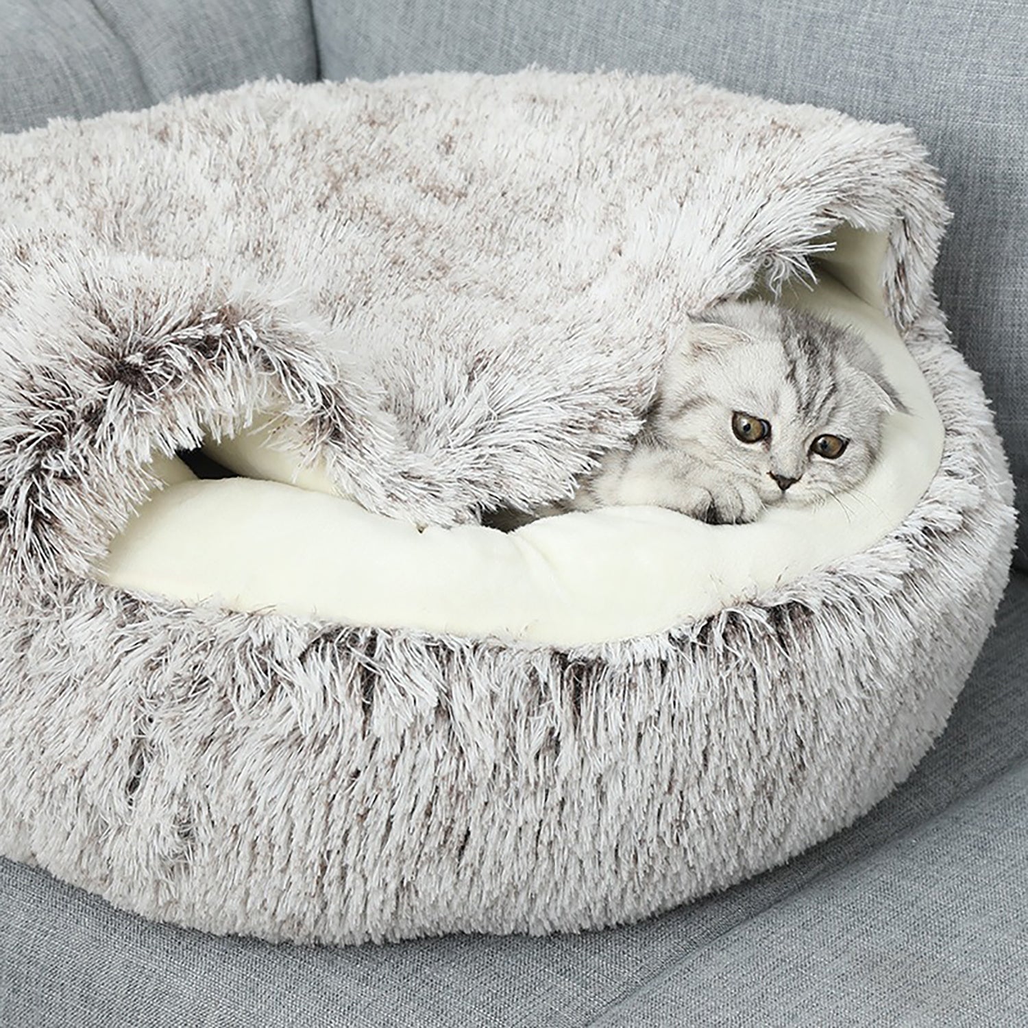 Luxurious Plush Hooded Donut Cat Bed — Semi-Enclosed