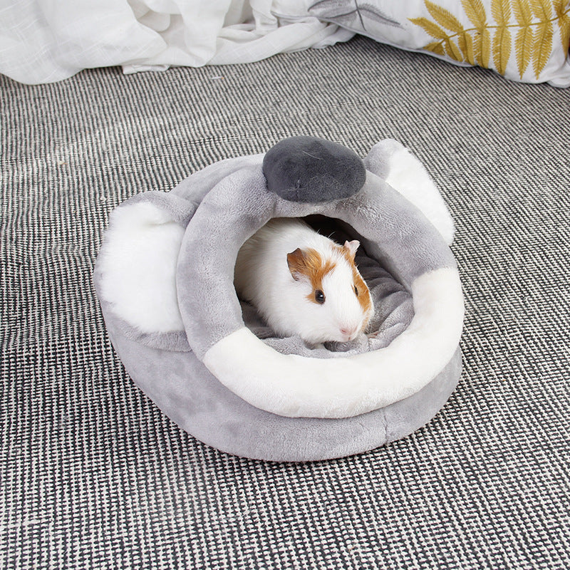 Super Warm Small Pet House for Guinea Pigs, Hamsters & Rabbits