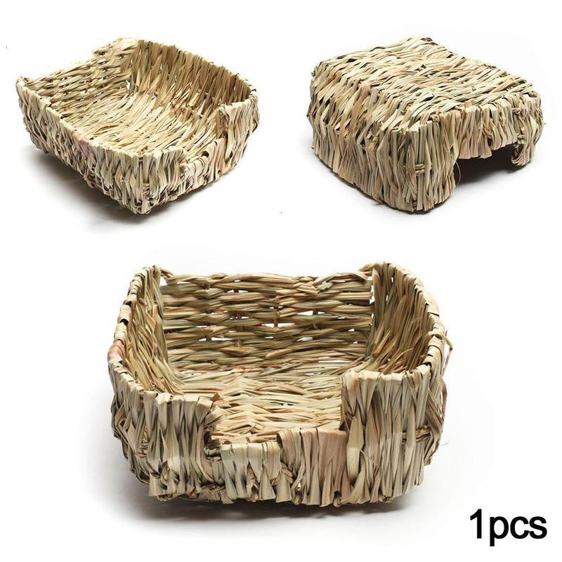 Hand-Woven Natural Grass Nest for Rabbits & Guinea Pigs