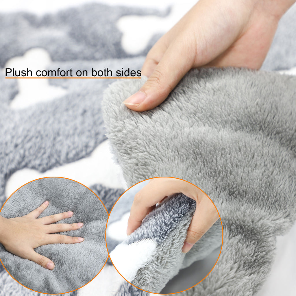Self-Warming Reversible Fleece Pet Bed Mat for Dogs & Cats